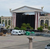 Aparcamiento de la catedral, con el escenario principal del festival Holika, el pasado verano.