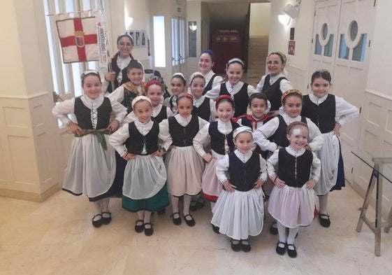 Escuela Municipal de Danzas Isidra María Santos de Calahorra.