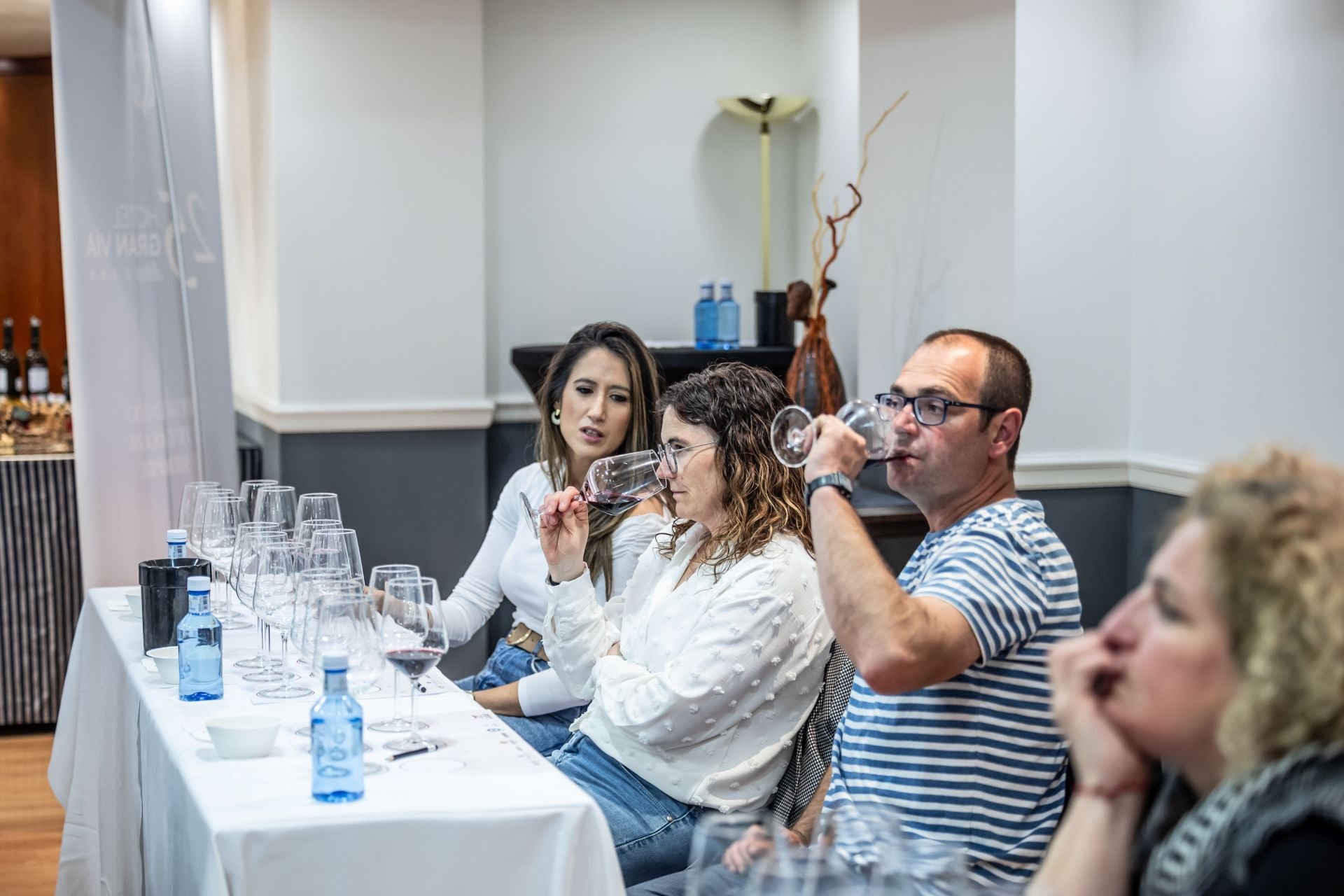 Club de Catas de lomejordelvinoderioja con Betolaza