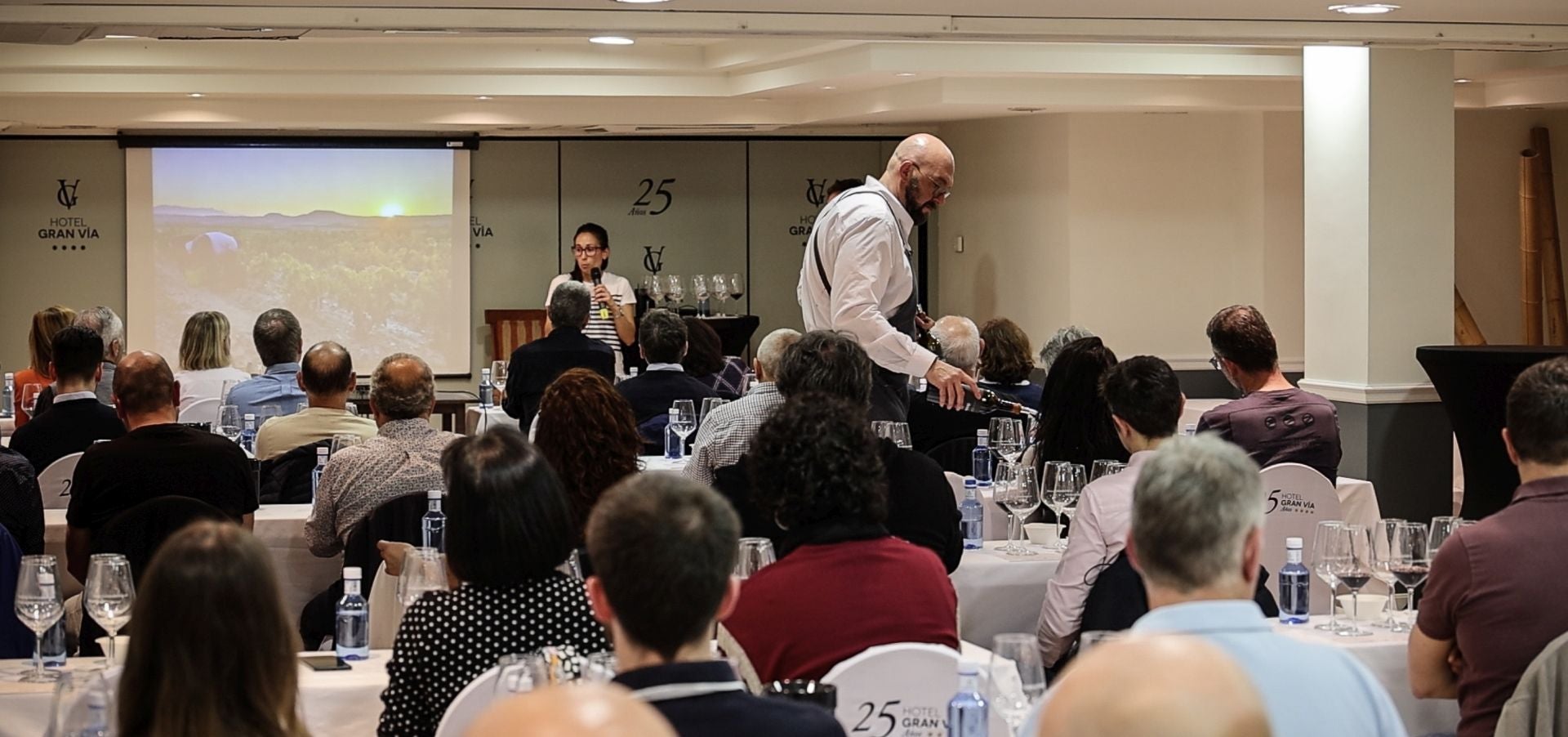 Club de Catas de lomejordelvinoderioja con Betolaza