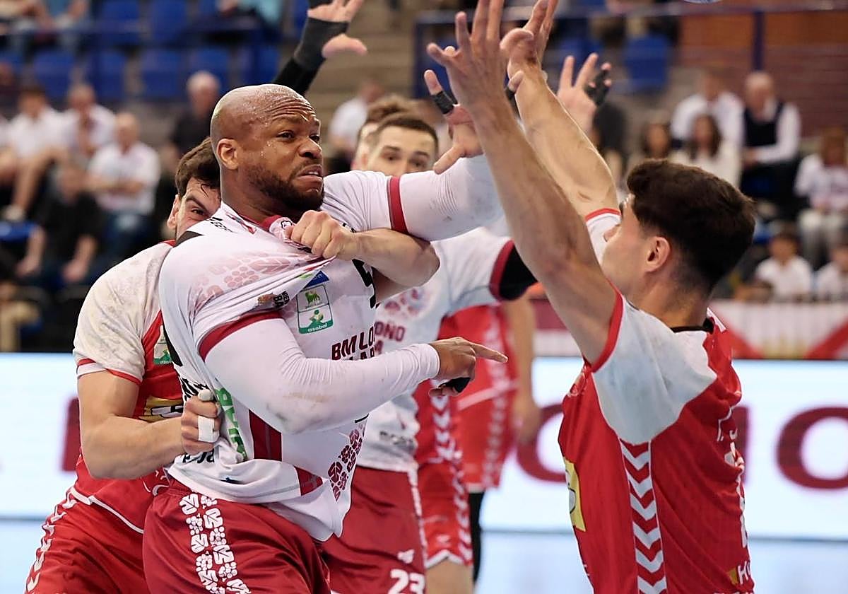 El Logroño se aferra a la lucha por Europa