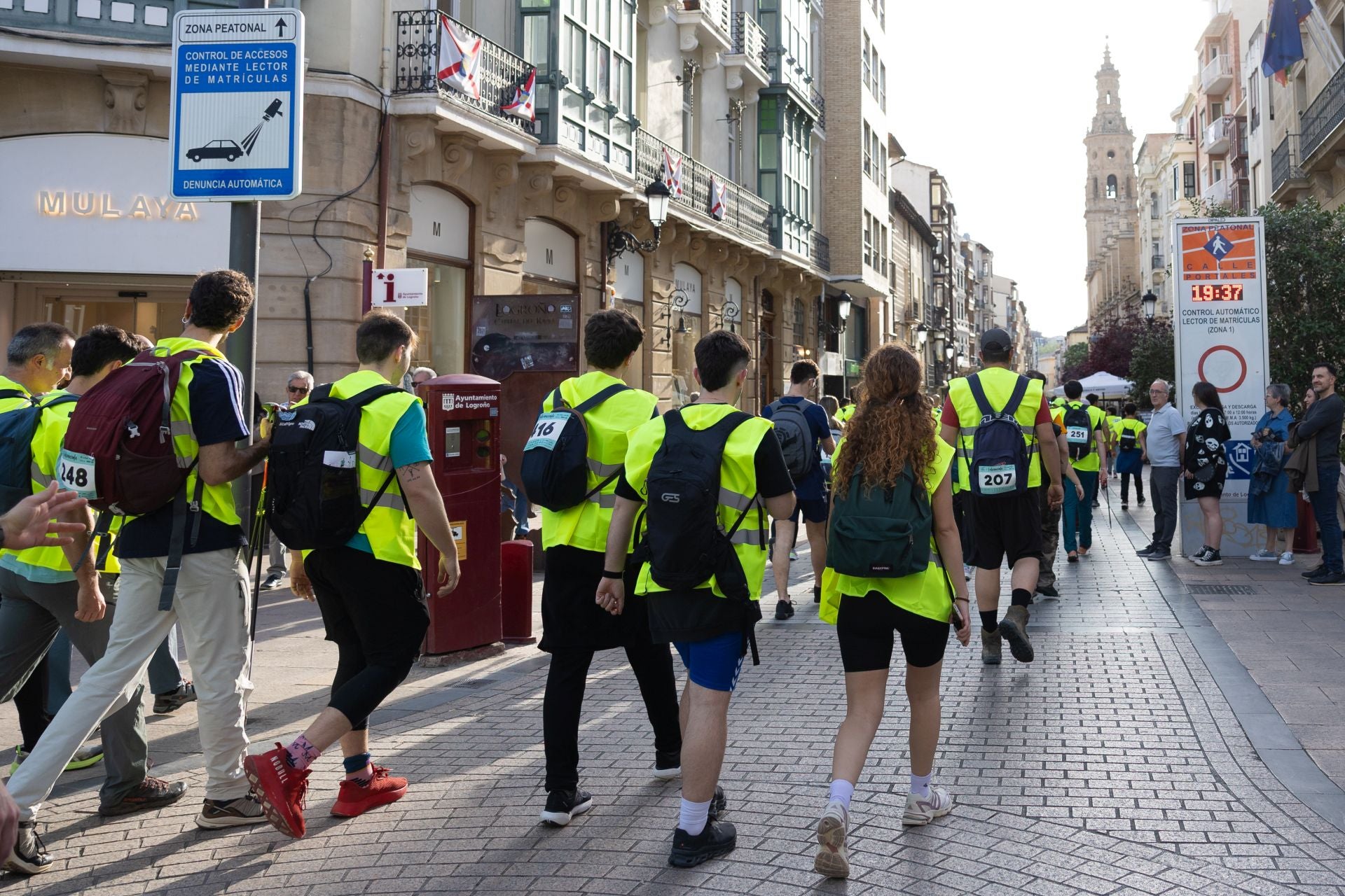 Arranca La Valvanerada con 590 marchosos