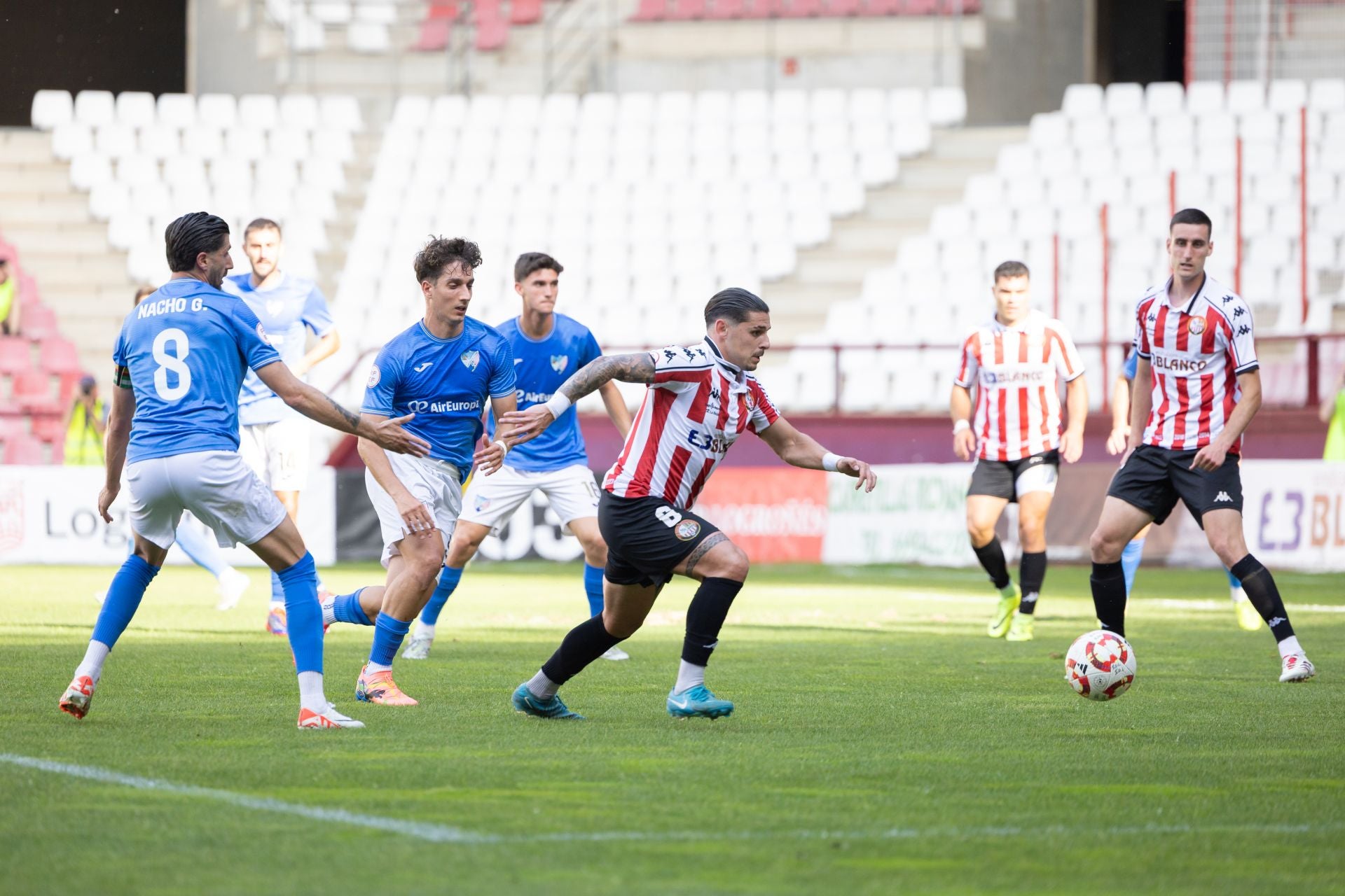 El partido SD Logroñés-Estepona en Las Gaunas