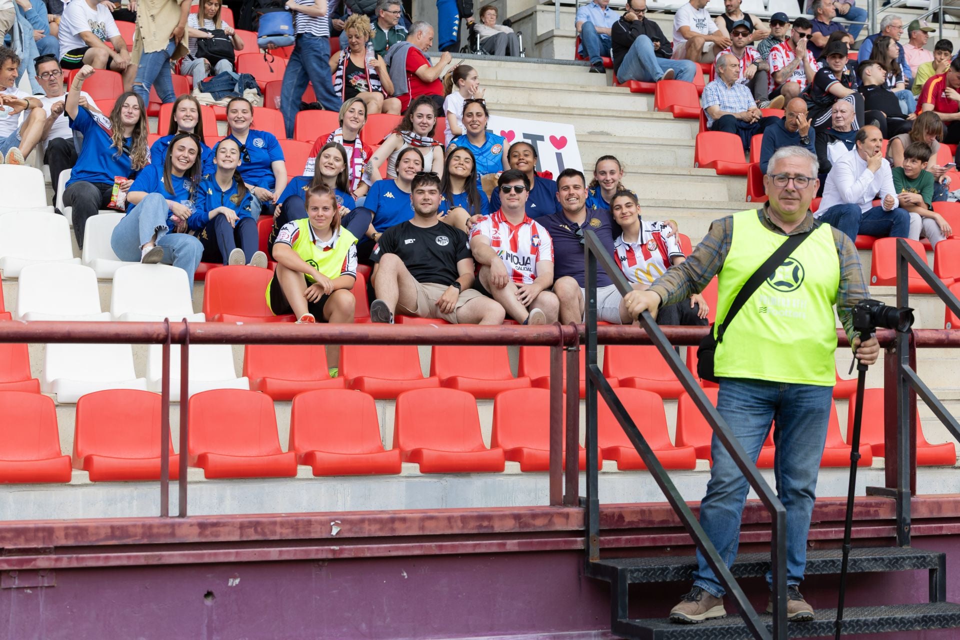 El partido SD Logroñés-Estepona en Las Gaunas
