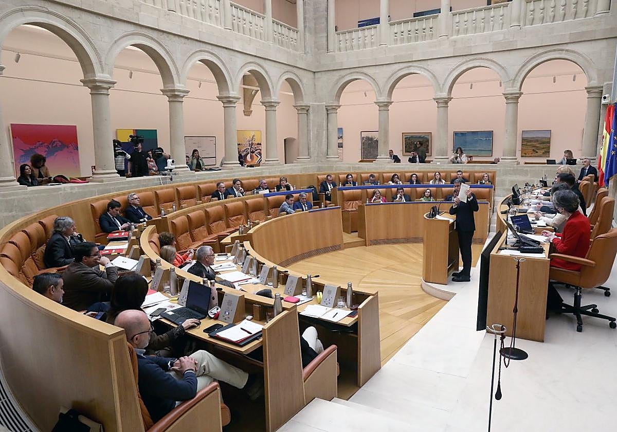 El Pleno del Parlamento, en una sesión anterior.