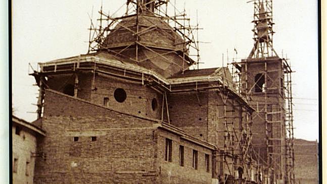Imagen antes - Nace la parroquia de Santa Teresita
