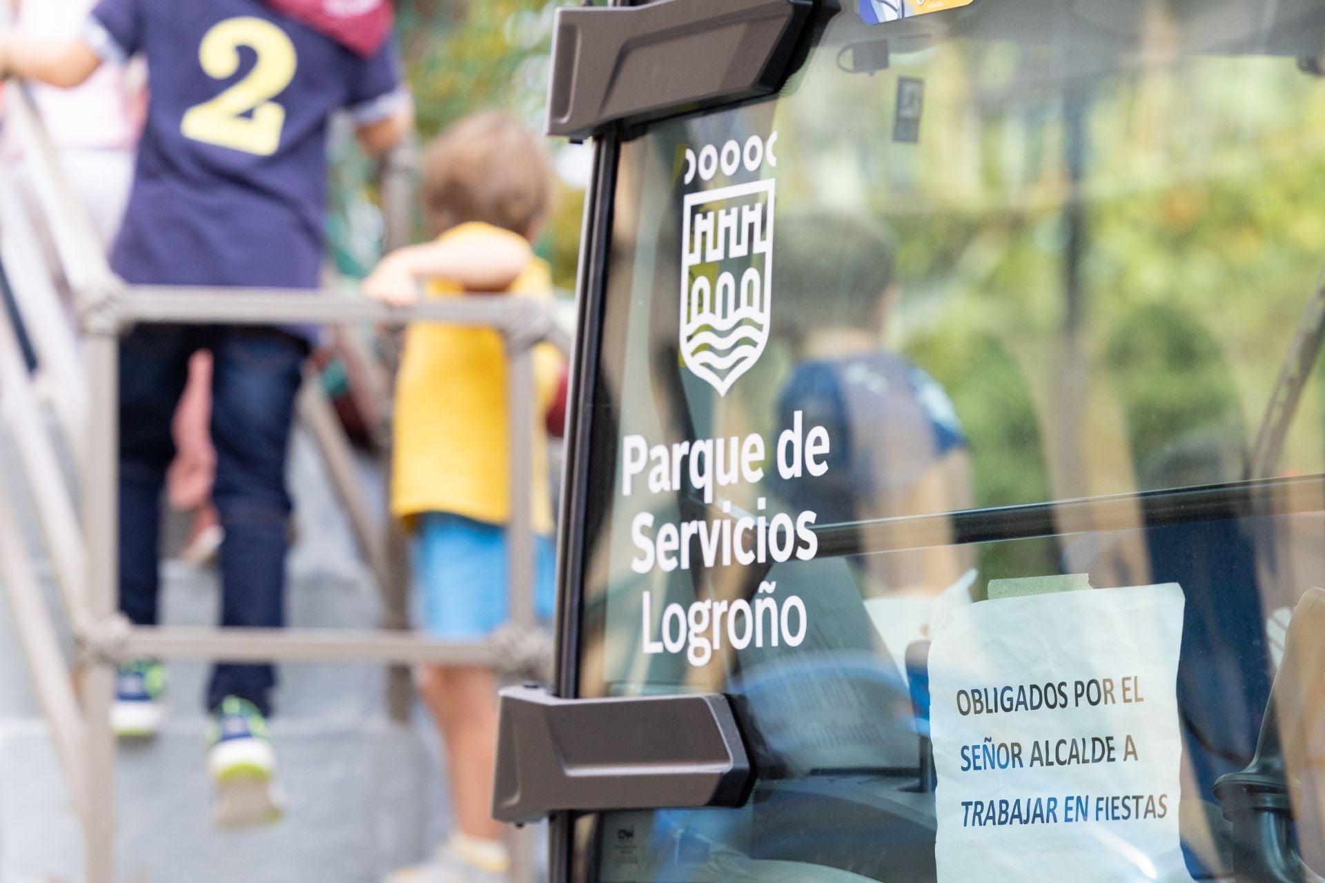 El tractor del tragantúa con una de las reivindicaciones exhibidas los pasados samateos.