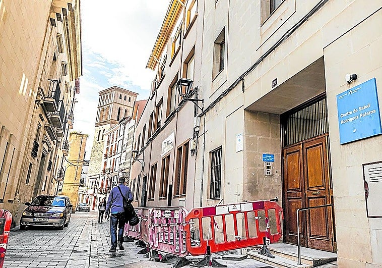 El antiguo centro de salud Rodríguez Paterna acogerá la sede de atención a la condcuta suicida.