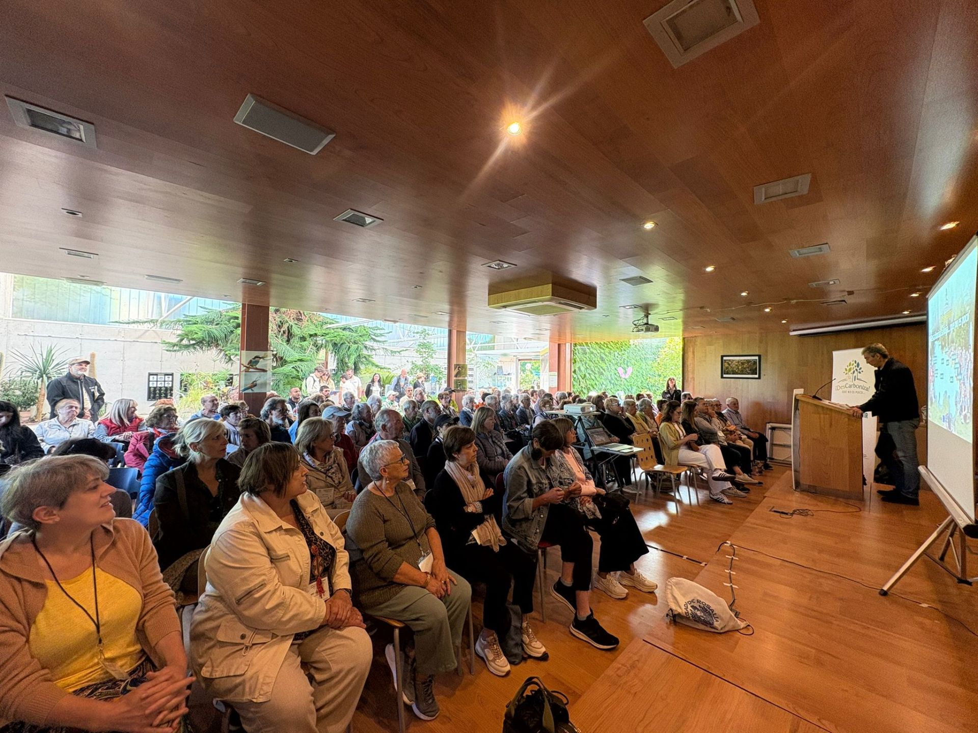 III Encuentro de la red ciudadana de adultos ante la crisis climática del proyecto 'Descarboniza La Rioja, que no es poco'.