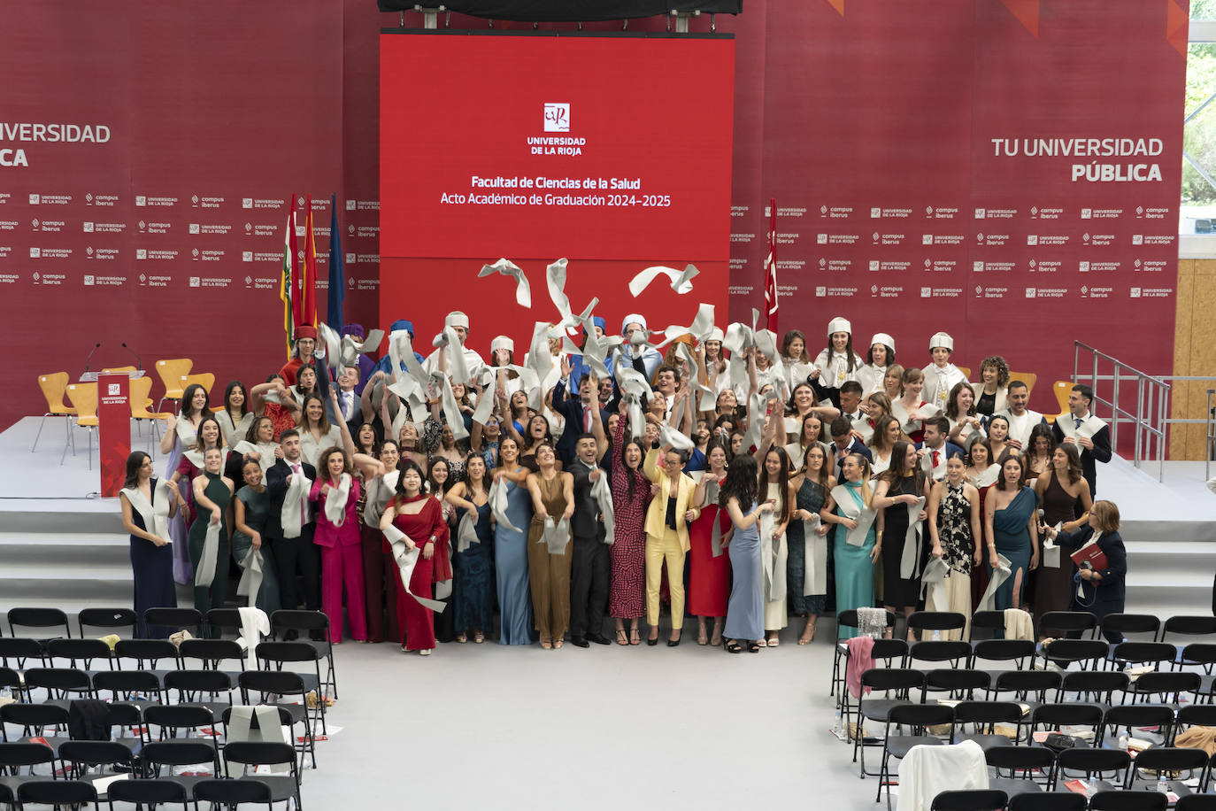 Las imágenes de la graduación de Ciencias de la Salud de la UR