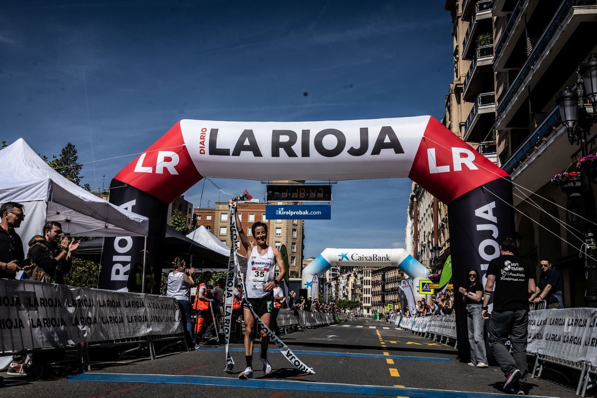 Fotos | La llegada a meta de los corredores