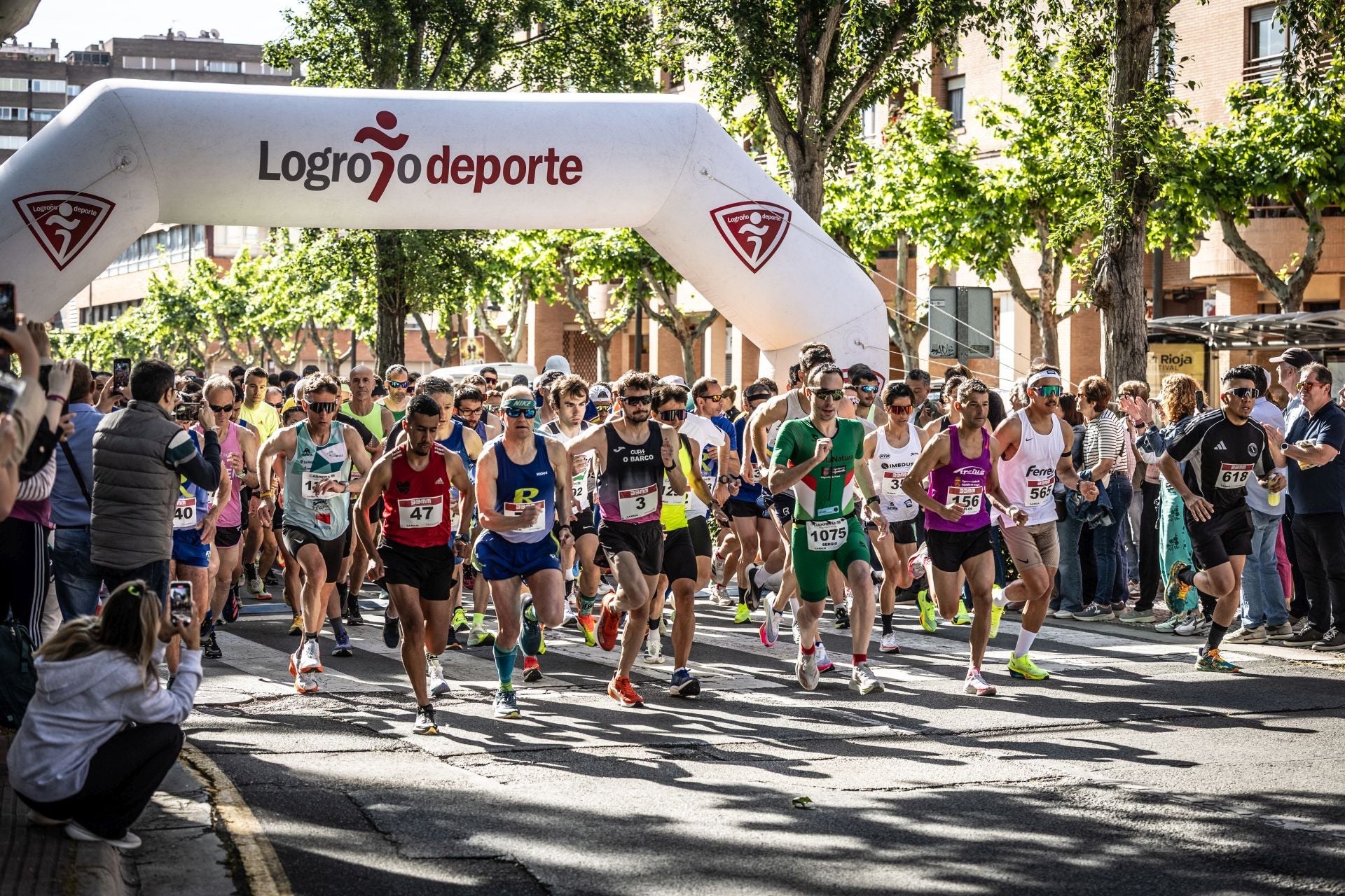 Las imágenes de la salida y la carrera de la Media Maratón de La Rioja
