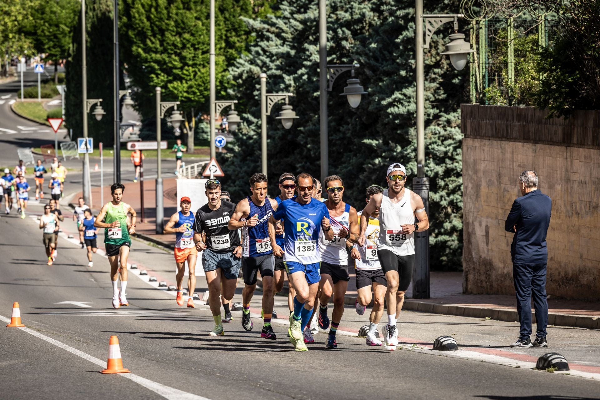 Las imágenes de la salida y la carrera de la Media Maratón de La Rioja