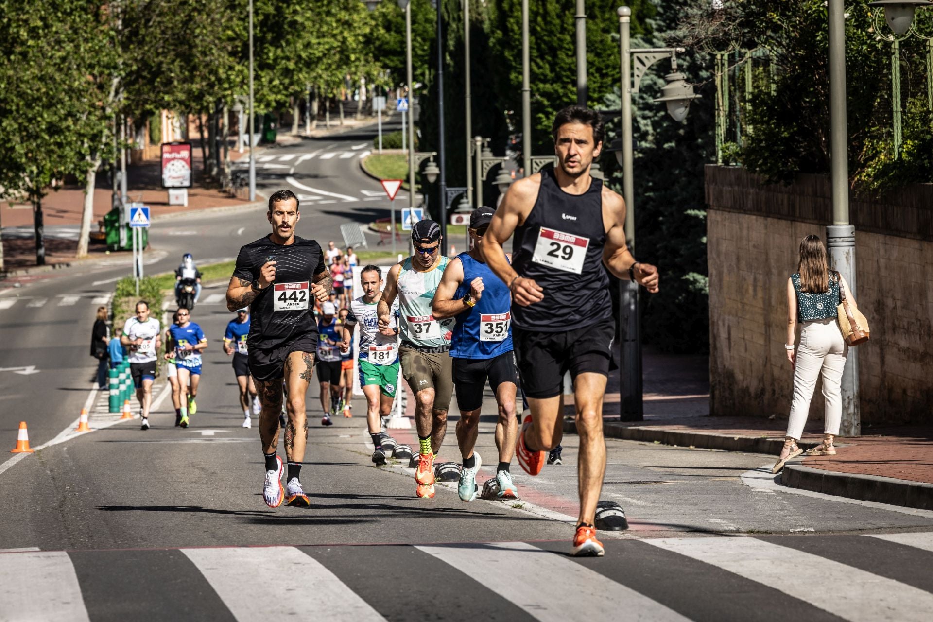 Las imágenes de la salida y la carrera de la Media Maratón de La Rioja