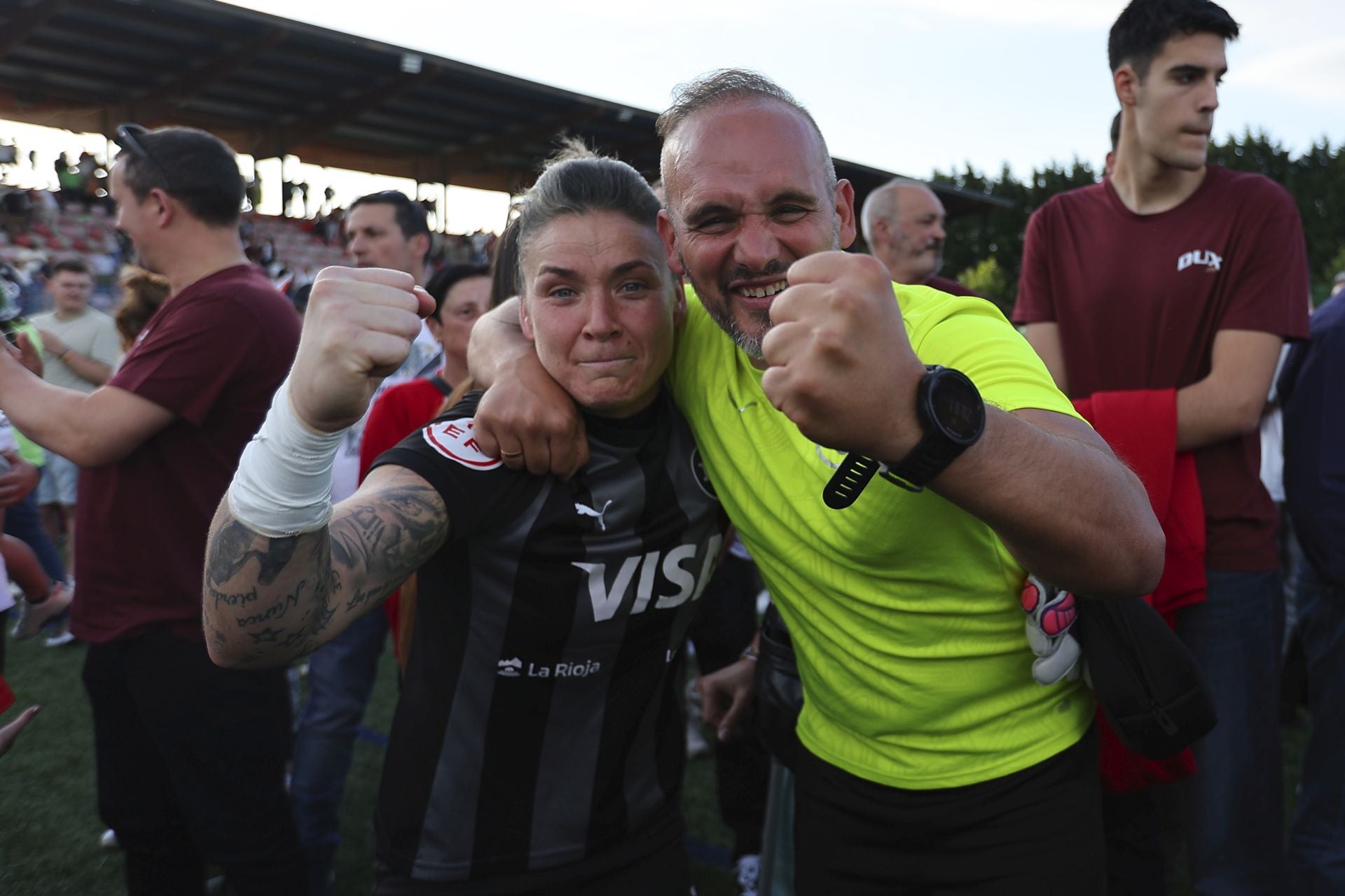 Explosión de alegría por el ascenso del DUX