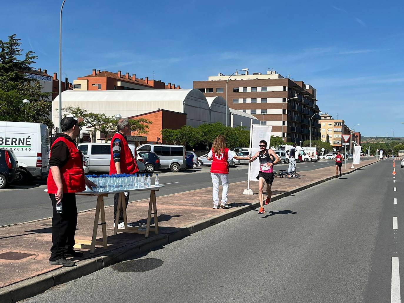 Las imágenes de la salida y la carrera de la Media Maratón de La Rioja