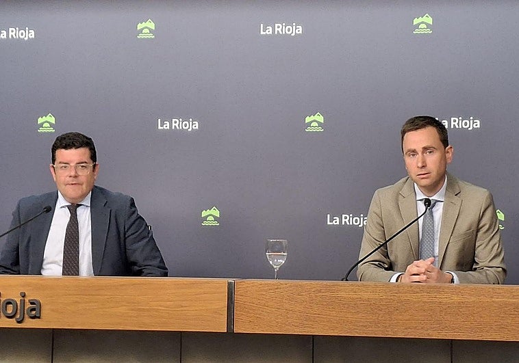 Alfonso Domínguez y Daniel Osés durante la rueda de prensa del Consejo de Gobierno de este martes.