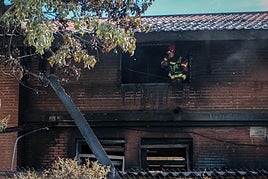Cinco intoxicados por el humo de un incendio en el camping de Navarrete