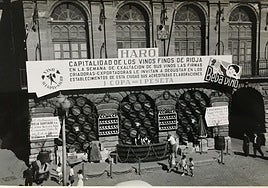 Imagen de 1962 promoviendo Haro como capital de los vinos finos impulsada por Pedro López de Heredia.