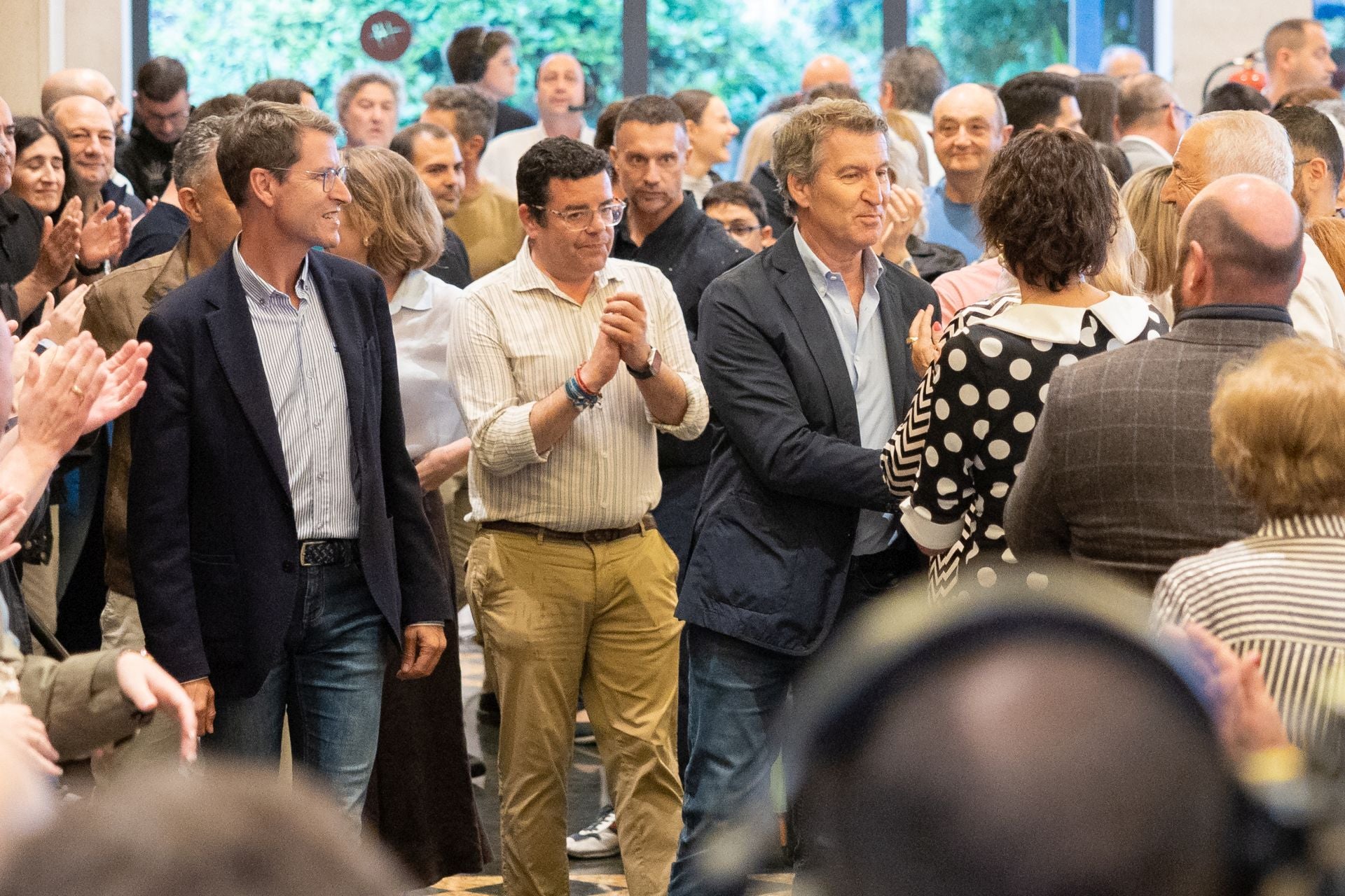 Imágenes de la visita del líder del PP a Logroño