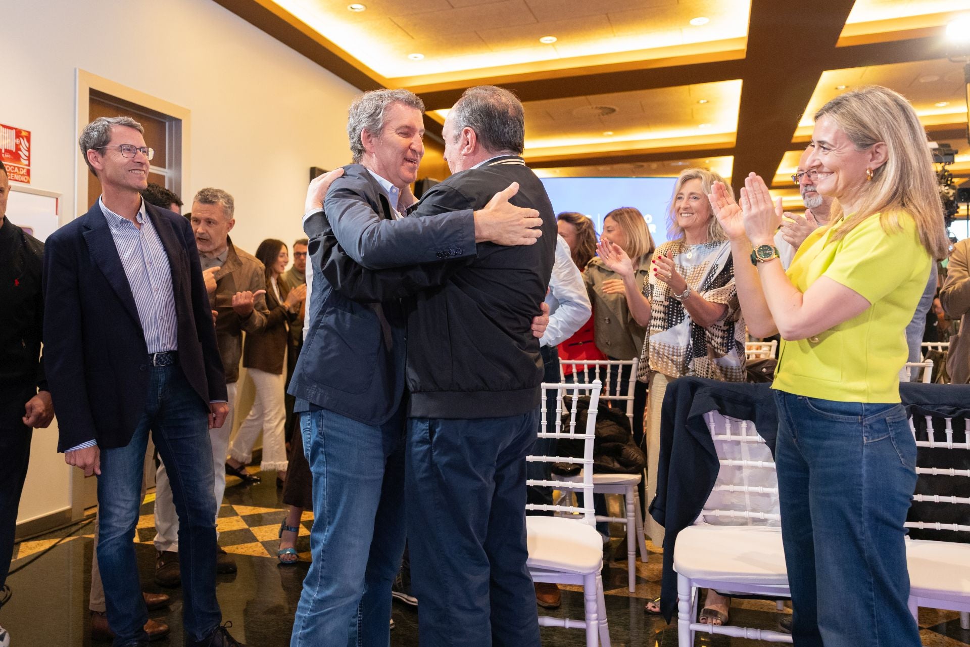 Imágenes de la visita del líder del PP a Logroño