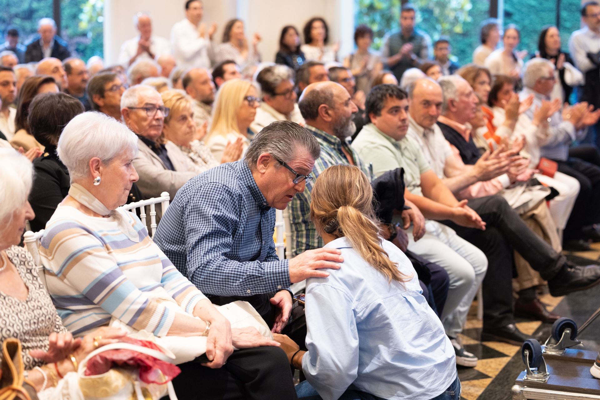 Imágenes de la visita del líder del PP a Logroño