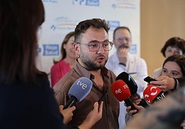 Charlz Petkov, originario de las antípodas, ha optado por formarse en La Rioja durante los próximos cinco años en la especialidad de Intensivos.