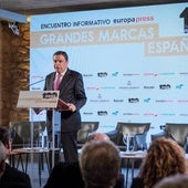 Luis Planas, durante el encuentro en Marqués de Murrieta.
