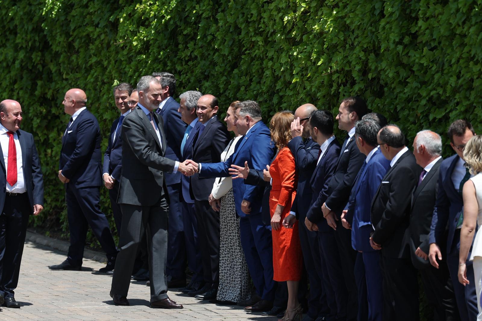 Las imágenes de la visita del Rey a Marqués de Riscal