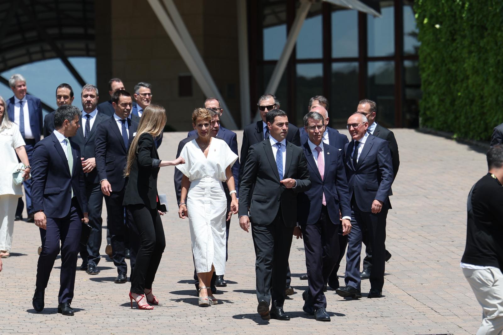Las imágenes de la visita del Rey a Marqués de Riscal