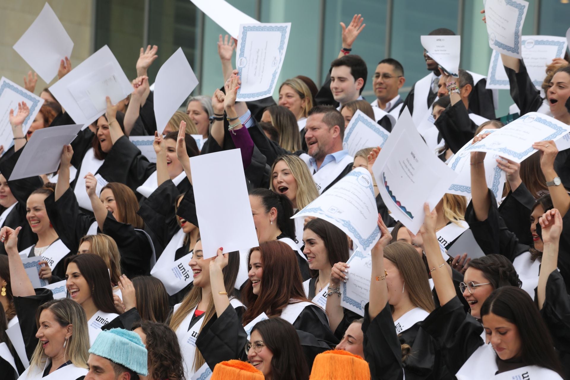 Las imágenes de la graduación de los estudiantes de la Facultad de Educación y Humanidades de UNIR