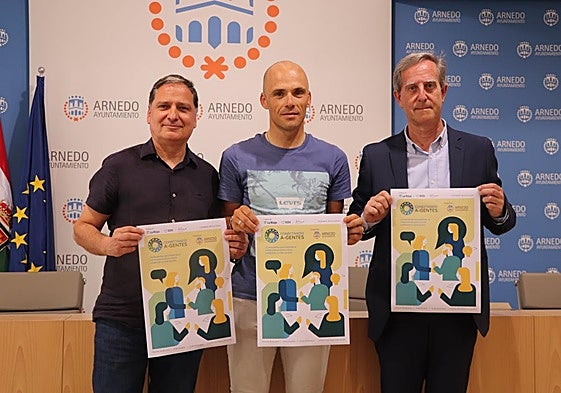 Ángel Fraile, César Moreno y Carlos Piserra, ayer en la presentación del programa en el Ayuntamiento.