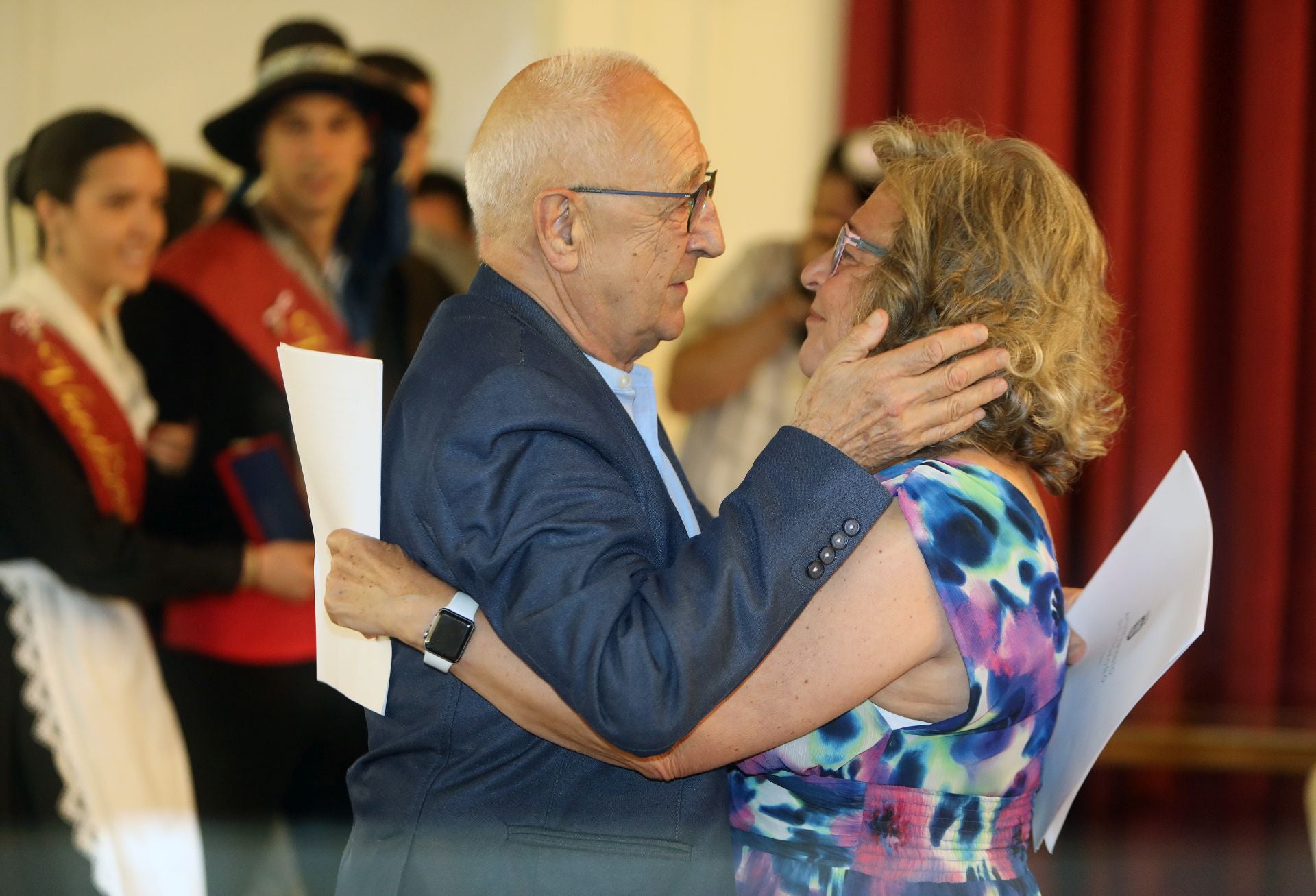 La entrega de las insignias de San Bernabé, en imágenes