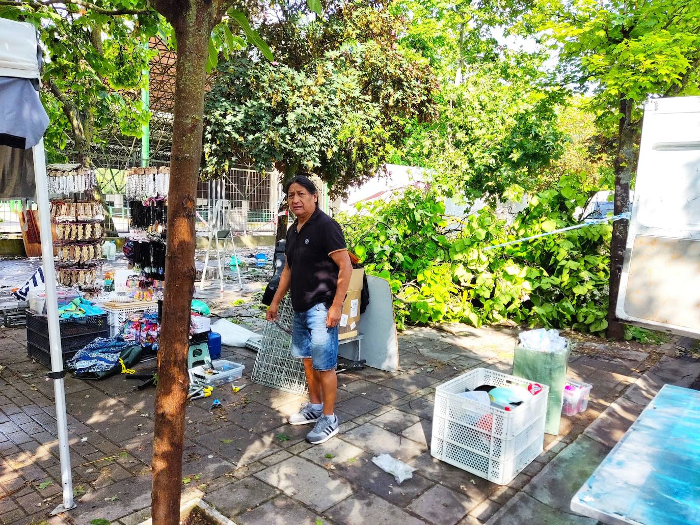 Fotos | La tormenta destroza los puestos del recinto ferial de Logroño
