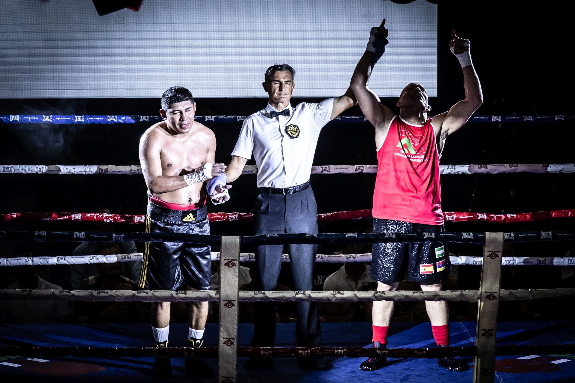 Una noche de boxeo en Las Gaunas