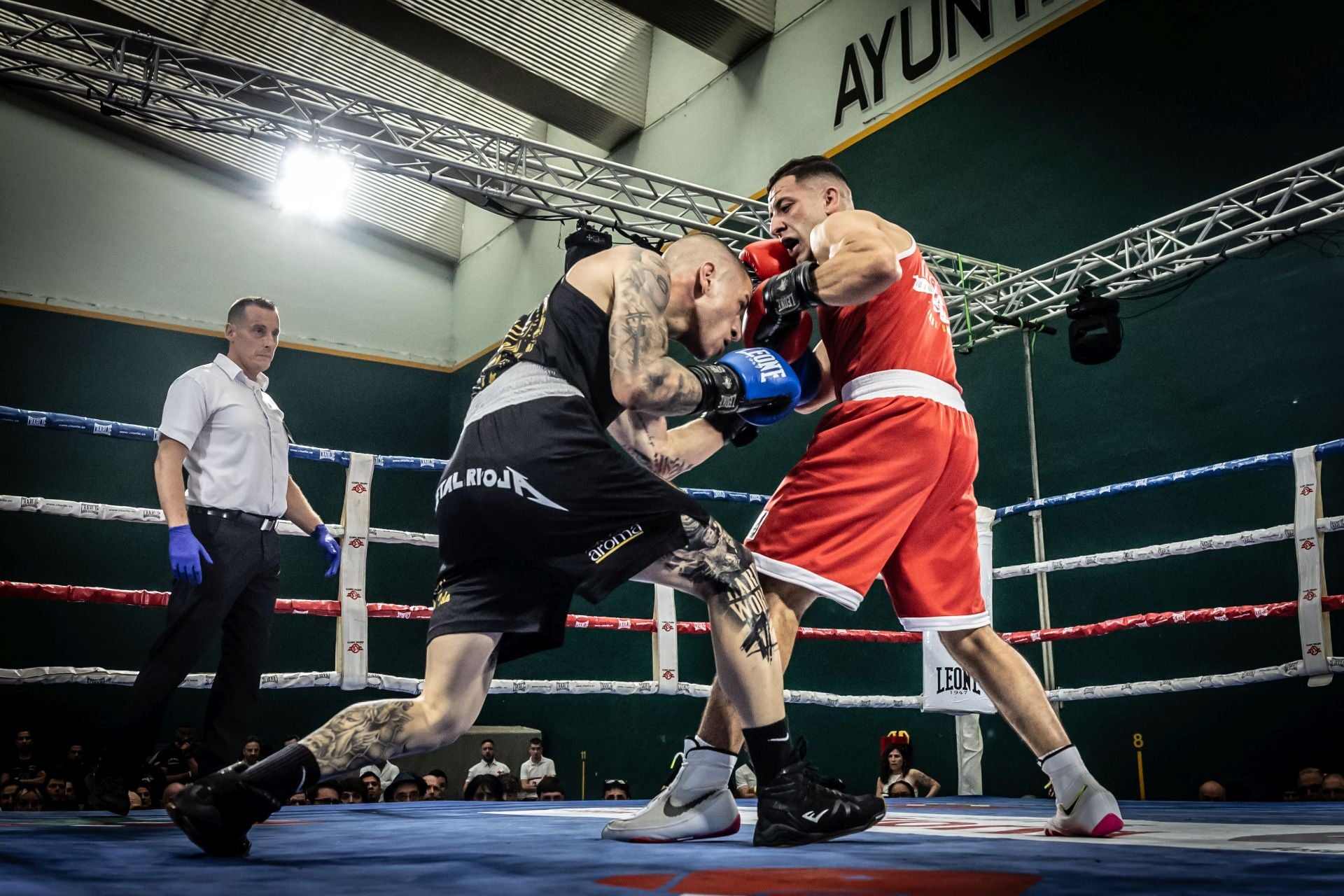 Una noche de boxeo en Las Gaunas