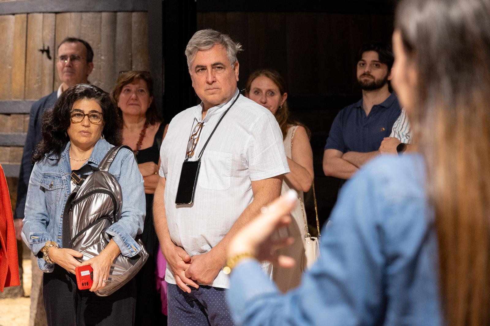 Las imágenes de la cata solidaria de Pioneros