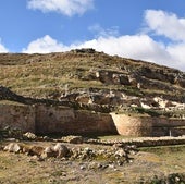 Acceso norte del yacimiento de Contrebia Leucade.
