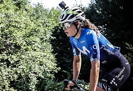 Sheyla Gutiérrez asciende Moncalvillo.