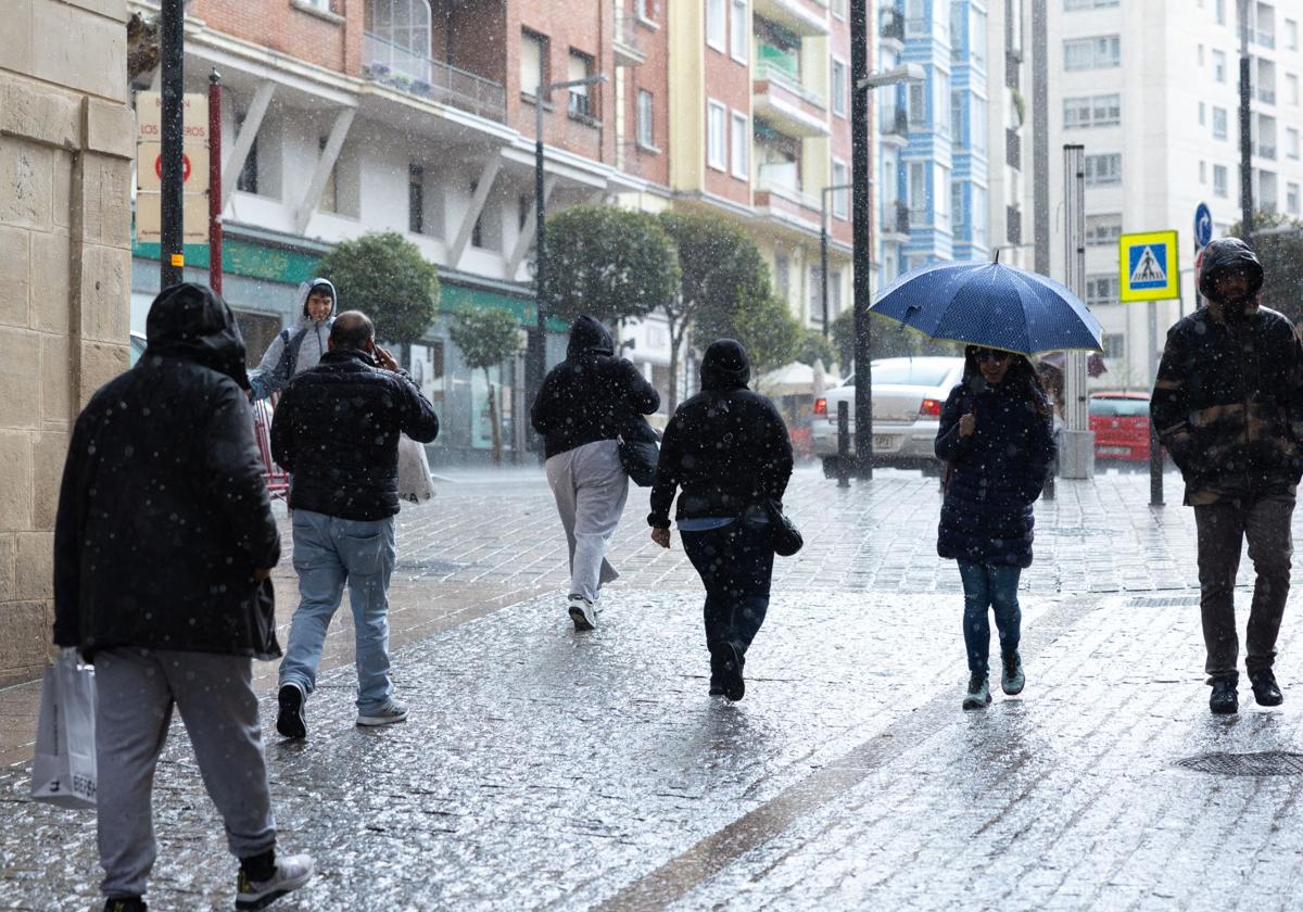 Aviso naranja por tormentas en toda La Rioja para hoy
