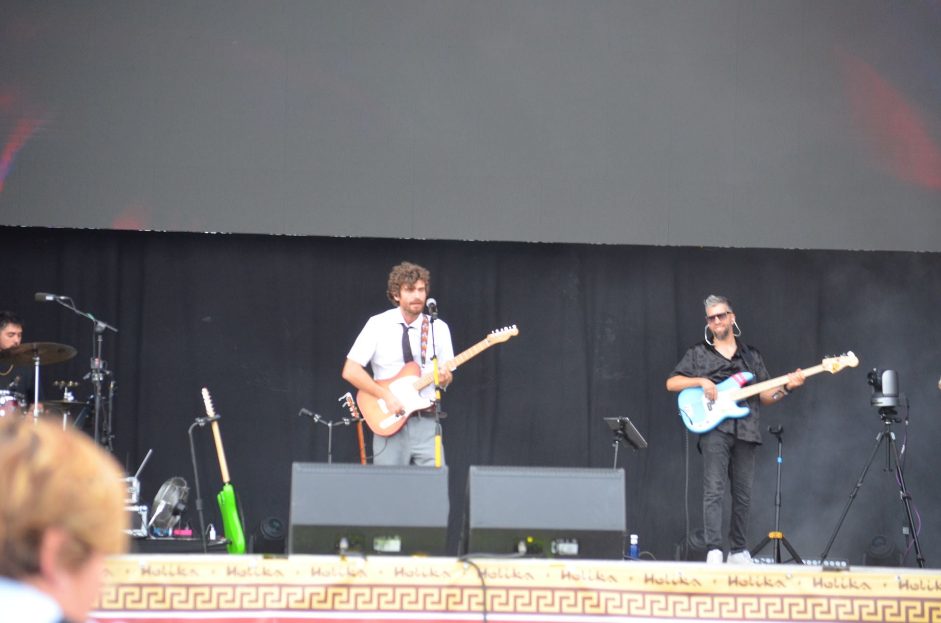 El público disfruta de los conciertos del sábado del Festival Gran Reserva