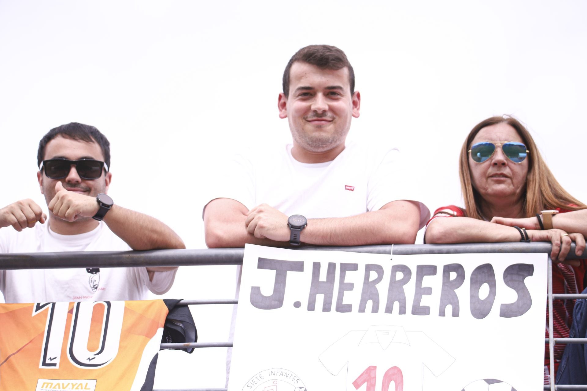 El Varea pierde ante el Rayo y se despide del ascenso