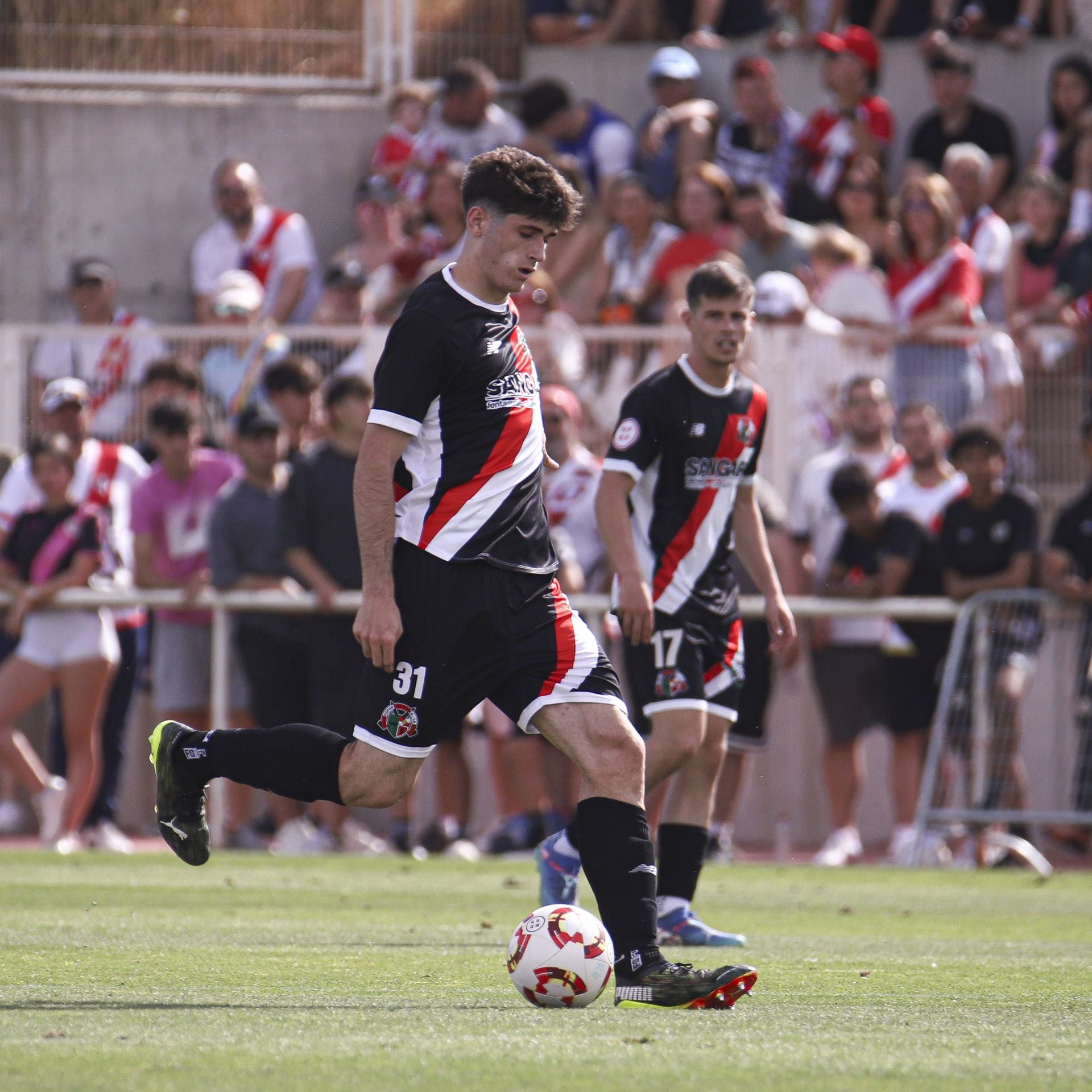 El Varea pierde ante el Rayo y se despide del ascenso