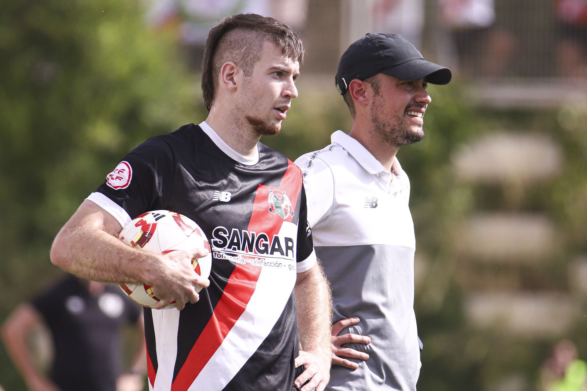 El Varea pierde ante el Rayo y se despide del ascenso
