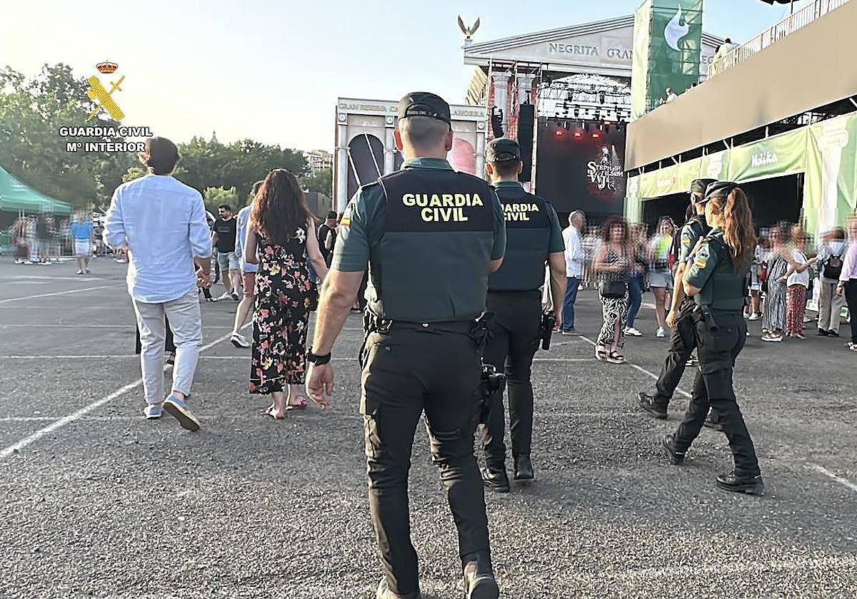 Las imágenes del operativo de la Guardia Civil en el Gran Reserva de Calahorra