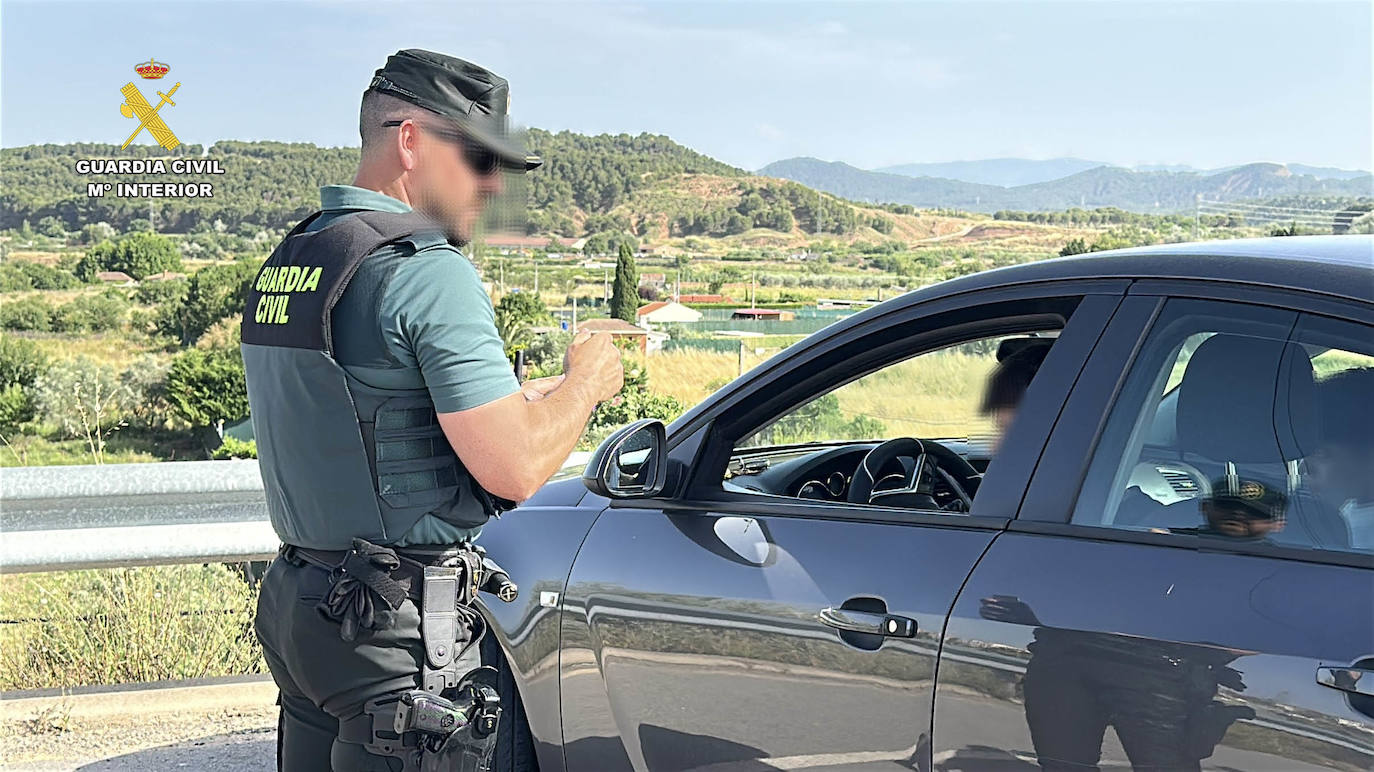 Las imágenes del operativo de la Guardia Civil en el Gran Reserva de Calahorra