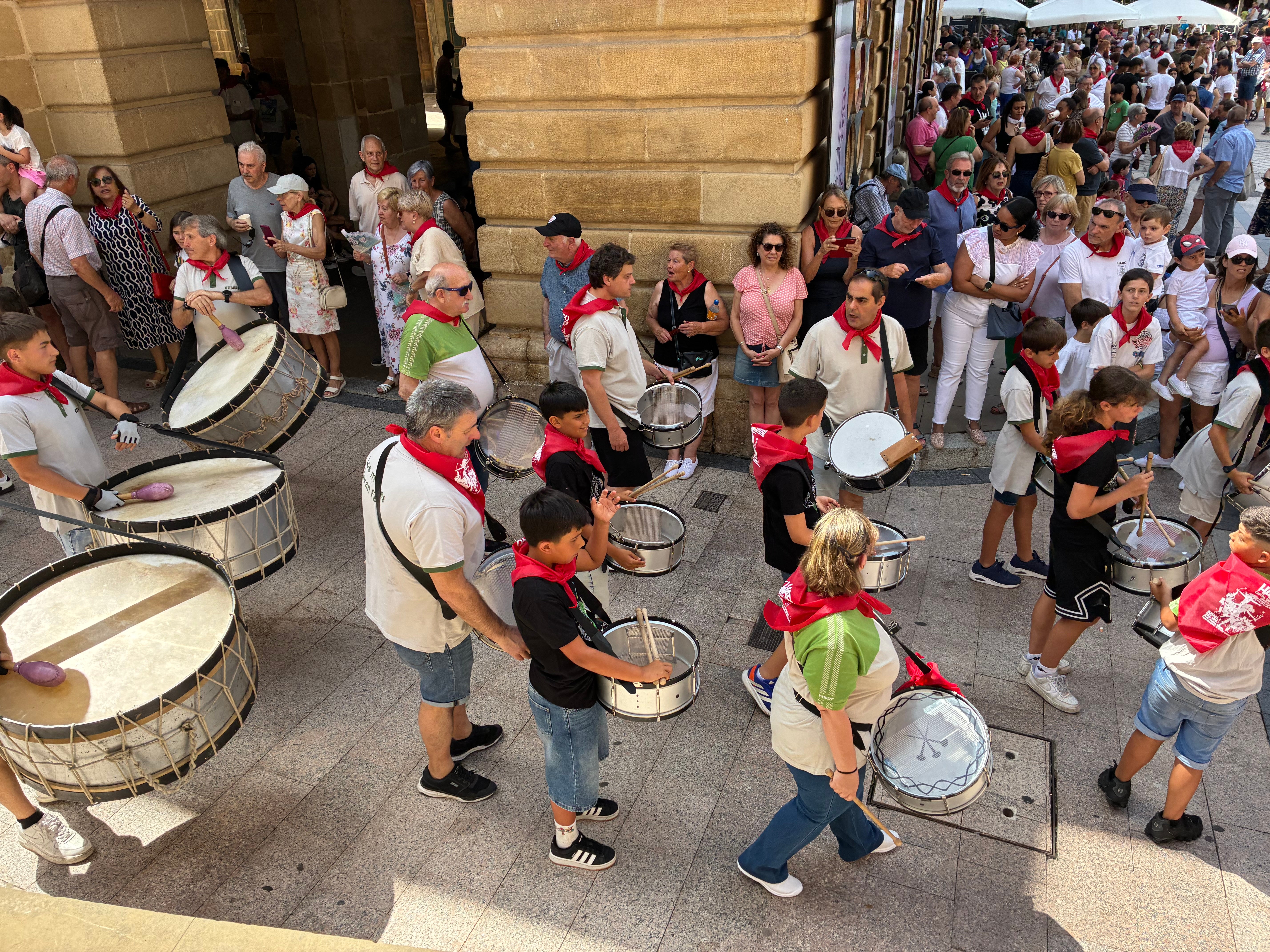 El inicio de las fiestas jarreras, en imágenes