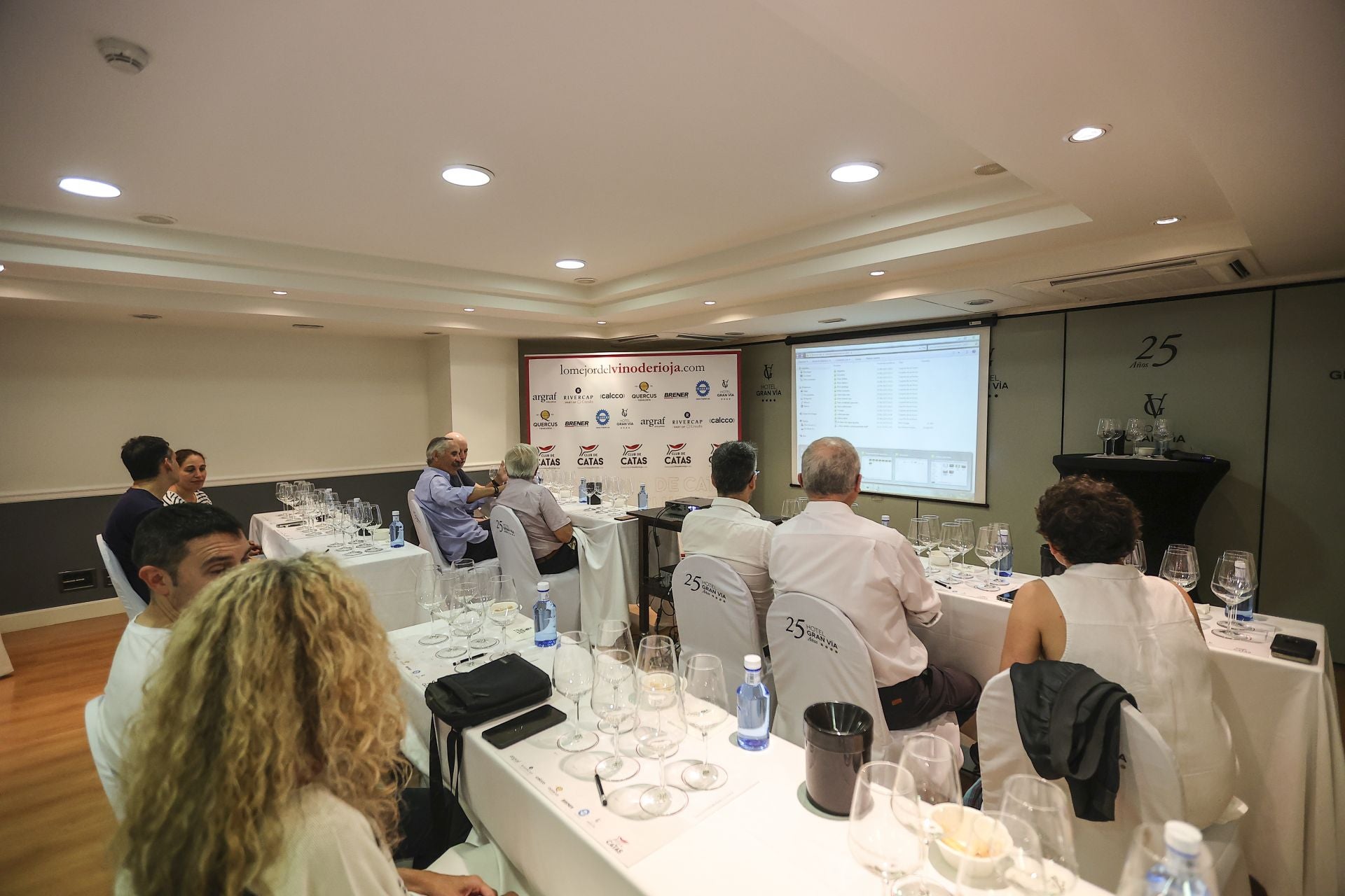 Bárbara Palacios presenta su colección de vinos para lomejordelvino