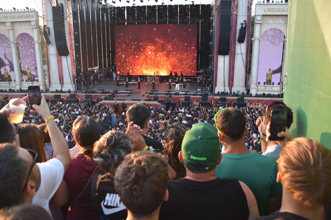 Omar Montes, Ozuna, Courtz... las imágenes de los conciertos del jueves del Holika