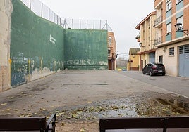 El frontón de Varea fue el punto de entrega del dinero exigido por los acusados.